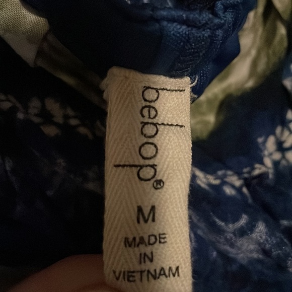 M Strapless Romper with Pockets - Picture 5 of 5